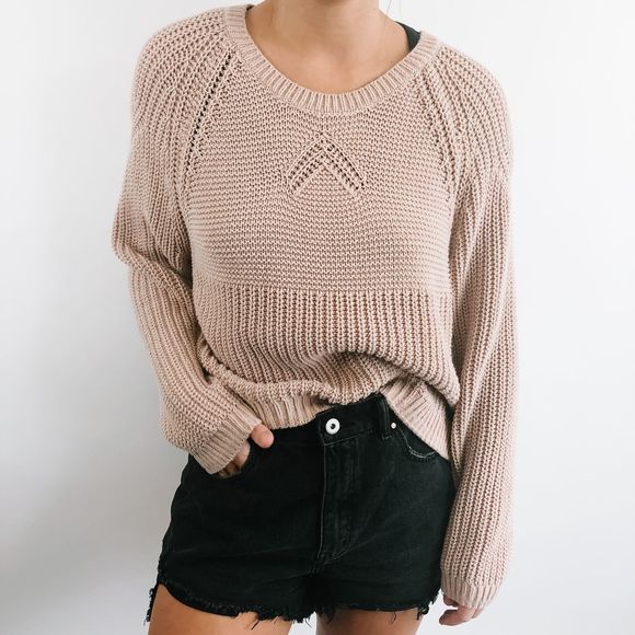 H&M Sweaters - H&M Dusty Pink Oversized Sweater L